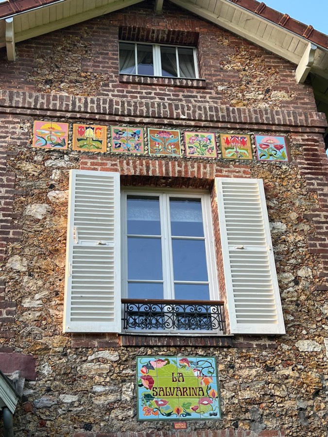 Frise de façade au mètre linéaire, vue 2