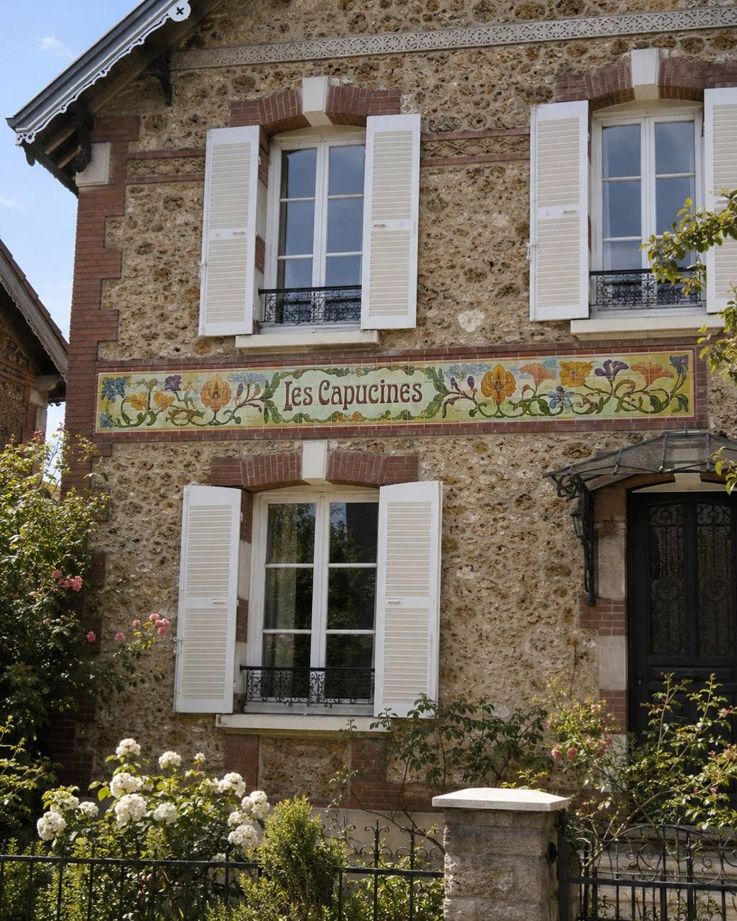 Frise de maison en céramique émaillée à la main, vue 3 sur 6