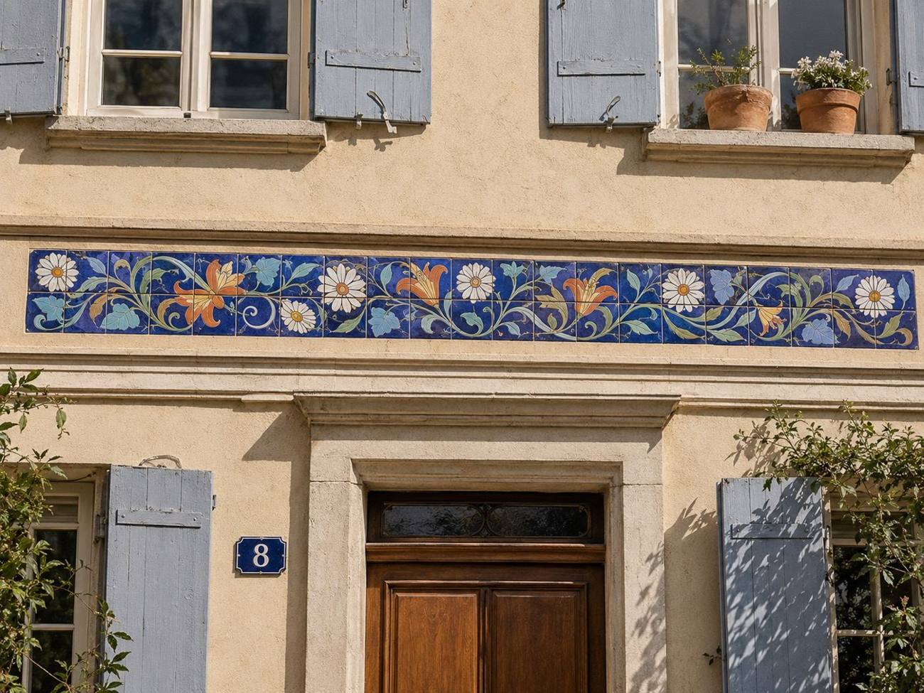 Frise de maison en céramique émaillée à la main, vue 5 sur 6