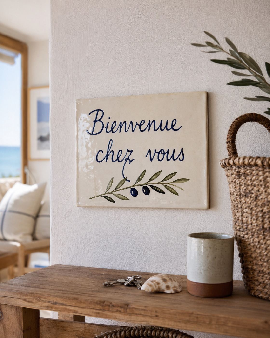 Plaque de bienvenue en céramique émaillée à la main, vue 3 sur 4