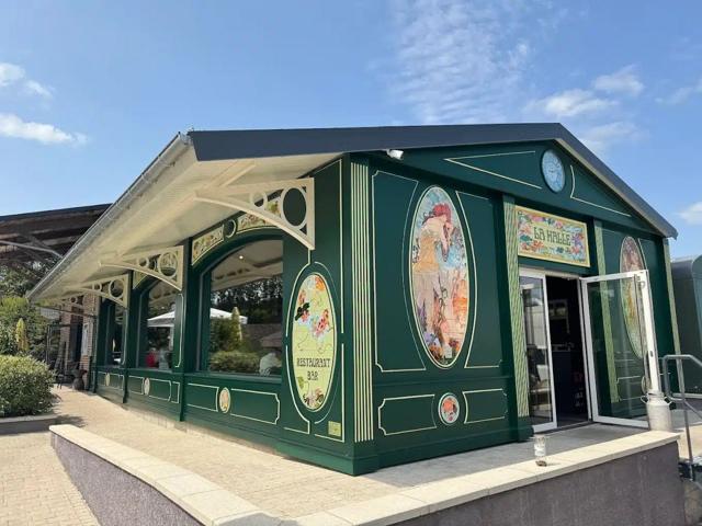 Décor mural ou fresque pour restaurant en céramique émaillée à la main